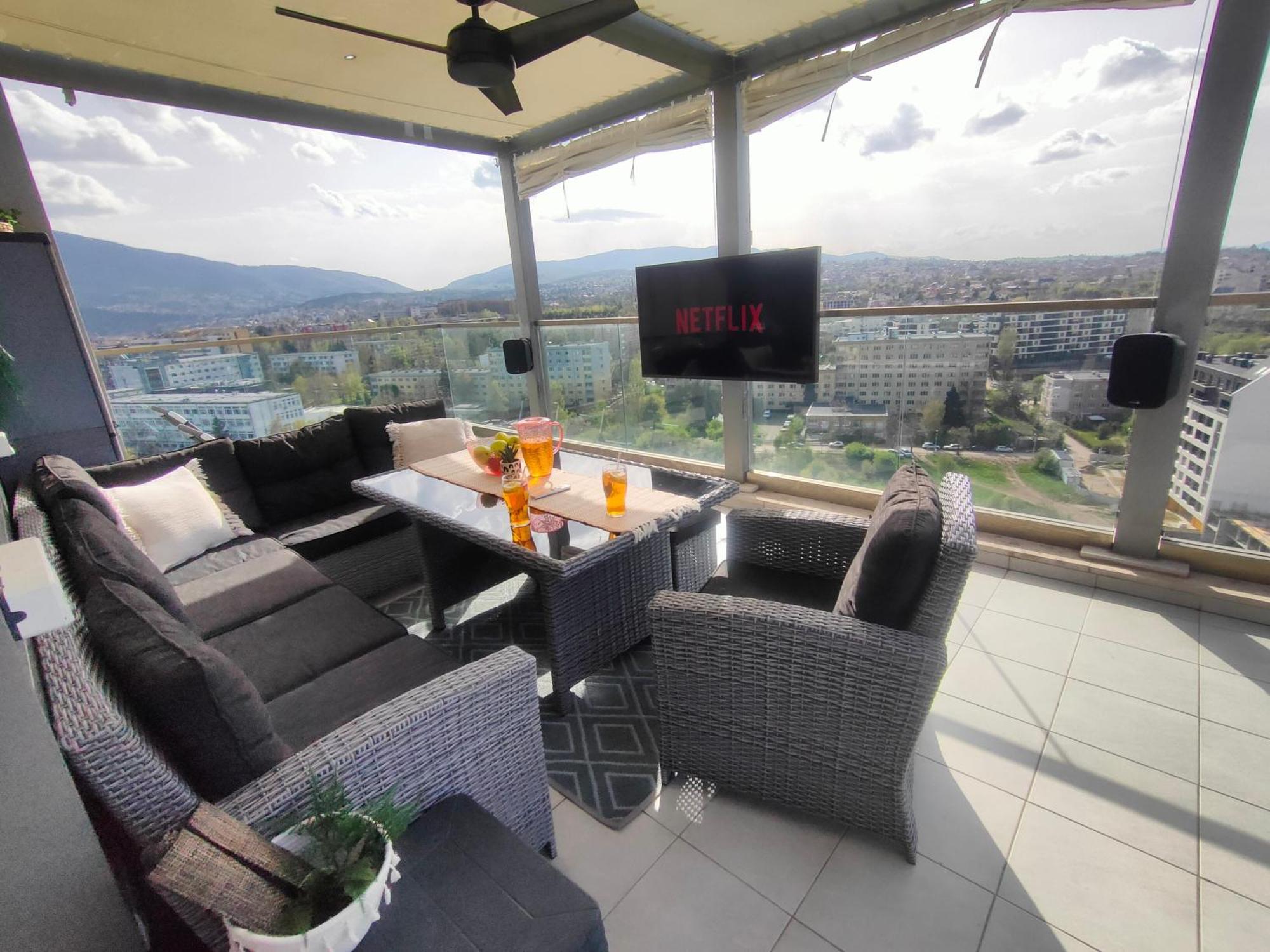 View - By Metro, Kids Room, Sky Lounge Terrace, 2-car Garage, Playground, Bbq, 24h Security Sofia