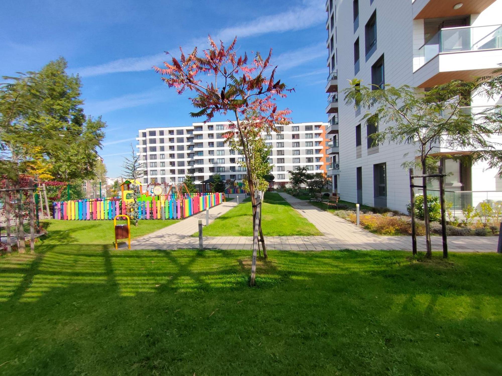 View - By Metro, Kids Room, Sky Lounge Terrace, 2-car Garage, Playground, Bbq, 24h Security Apartament Sofia