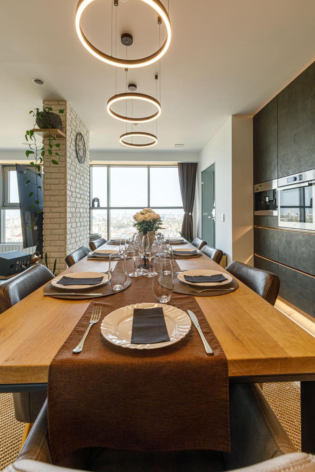 View - By Metro, Kids Room, Sky Lounge Terrace, 2-car Garage, Playground, Bbq, 24h Security * Sofia