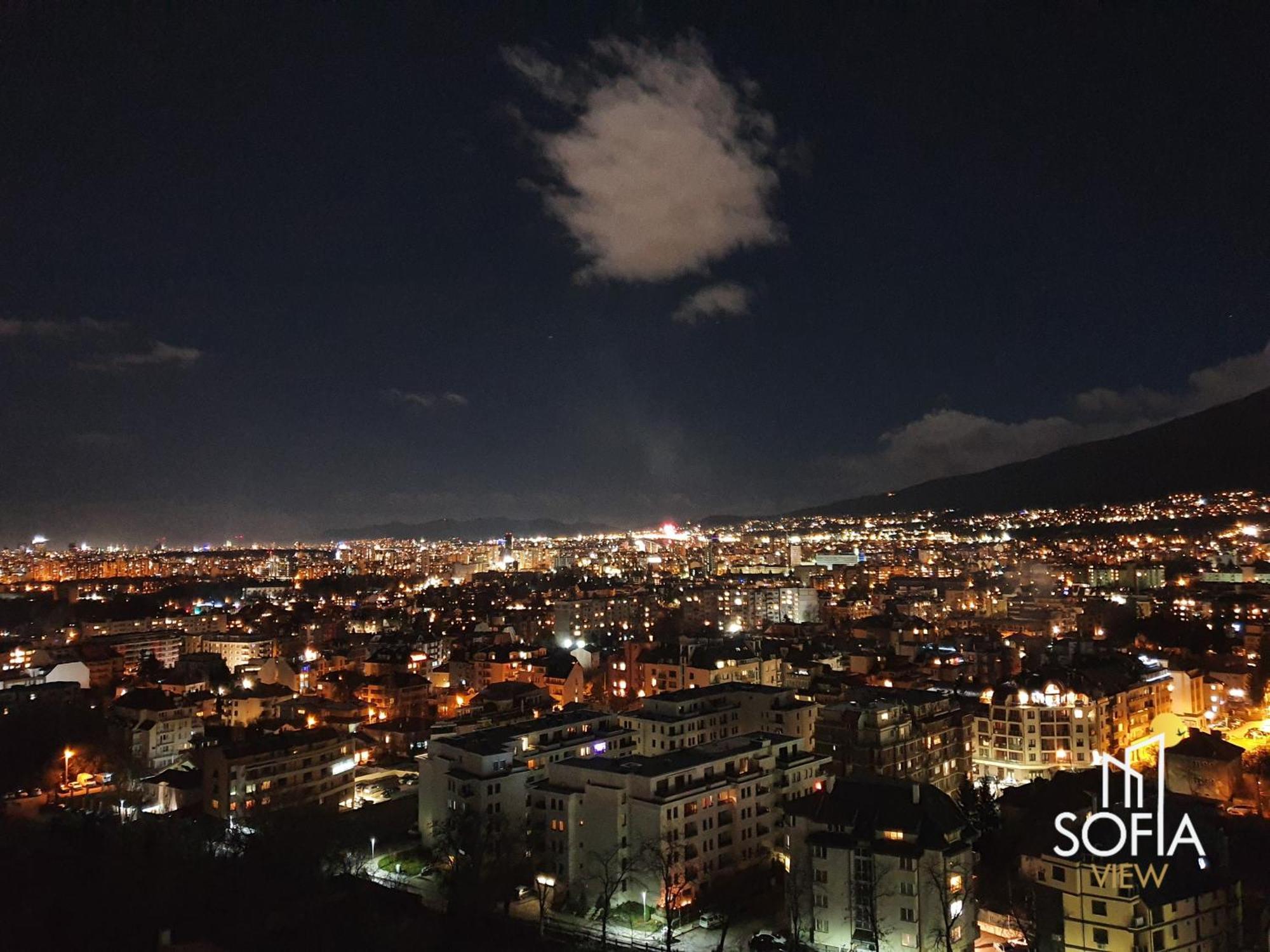 Apartment View - By Metro, Kids Room, Sky Lounge Terrace, 2-car Garage, Playground, Bbq, 24h Security Sofia