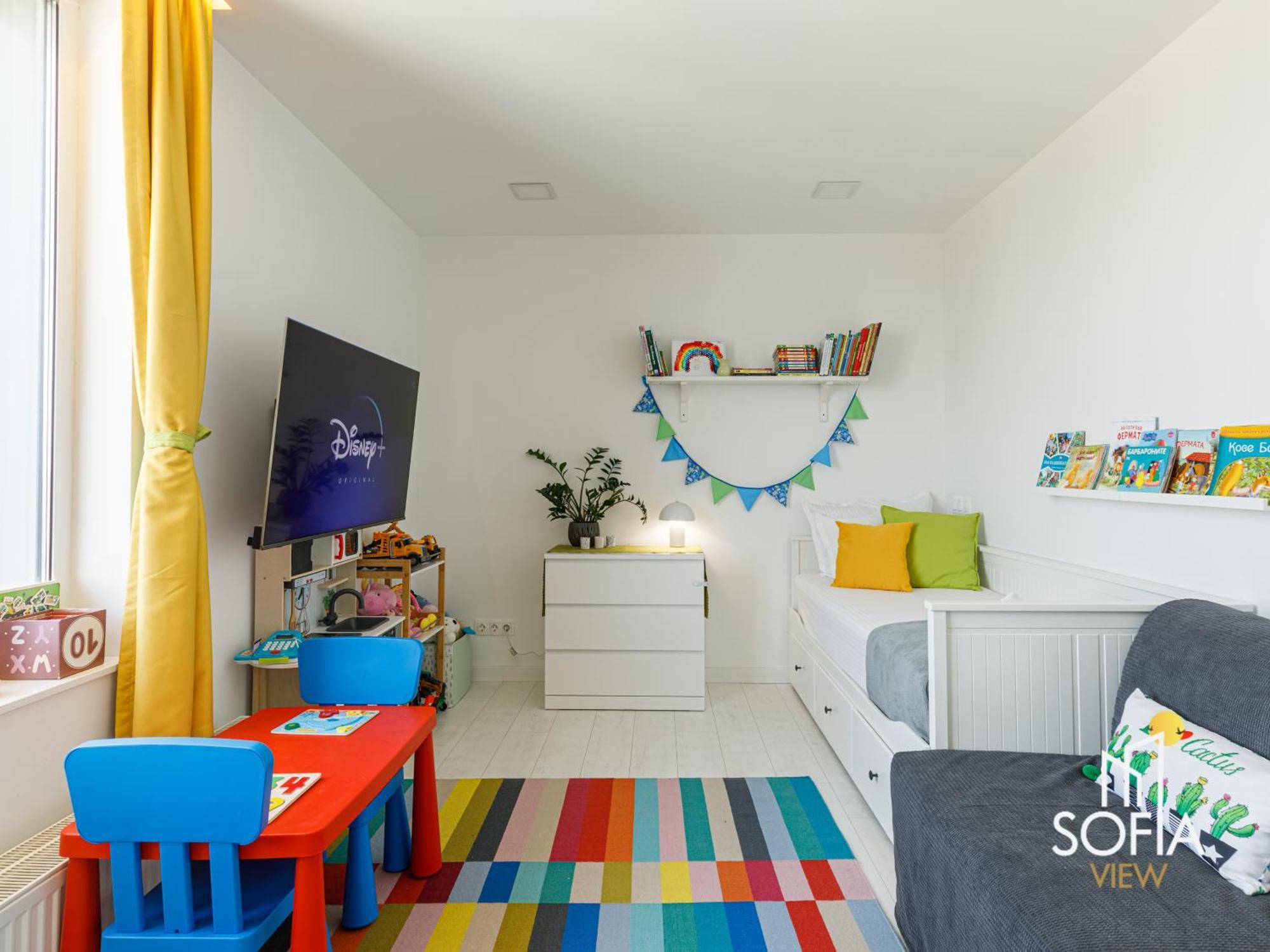 View - By Metro, Kids Room, Sky Lounge Terrace, 2-car Garage, Playground, Bbq, 24h Security Apartment *