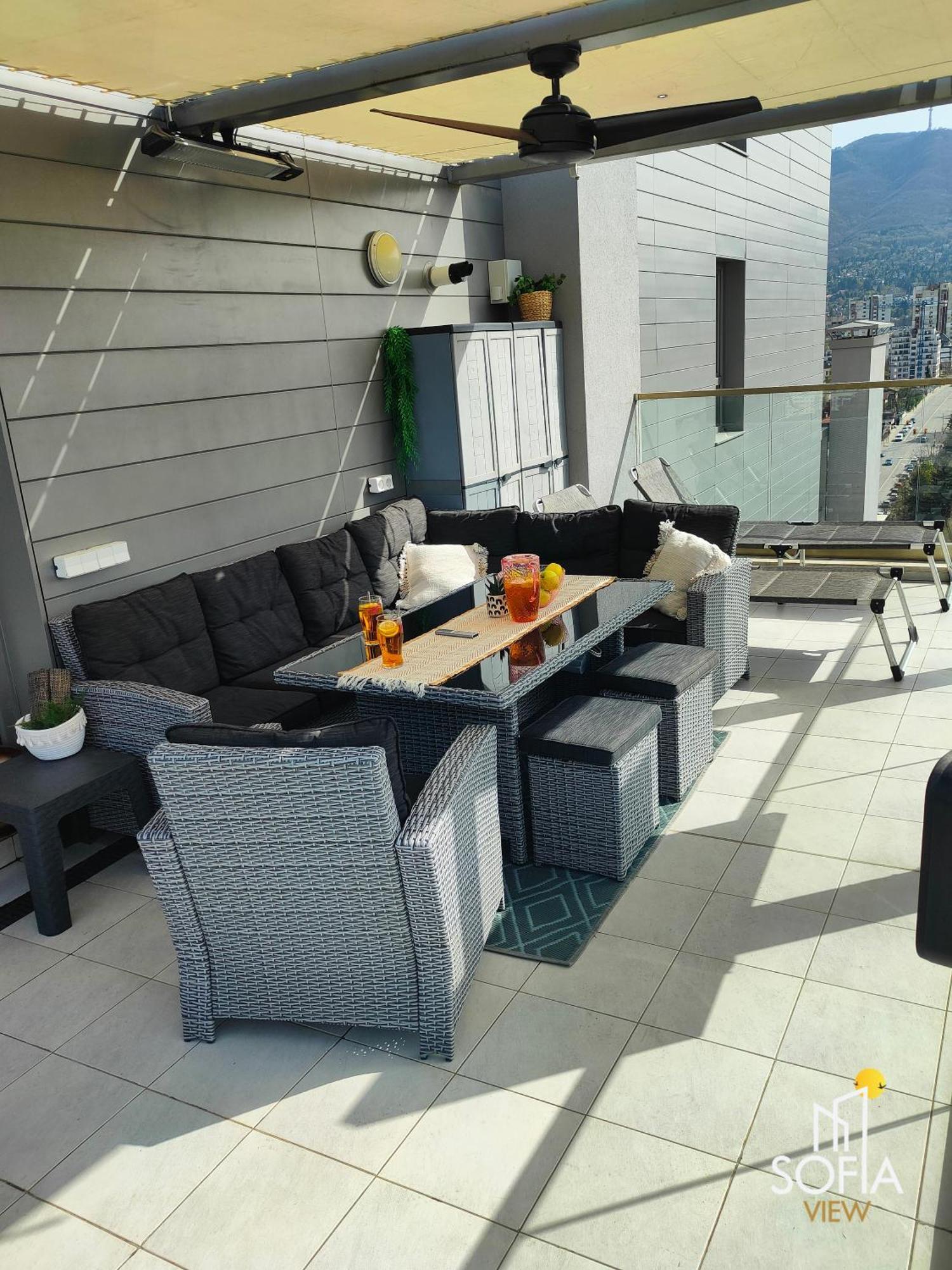 View - By Metro, Kids Room, Sky Lounge Terrace, 2-car Garage, Playground, Bbq, 24h Security *