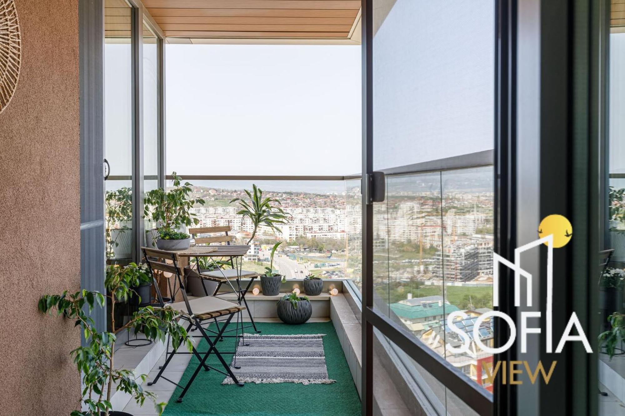 Apartment View - By Metro, Kids Room, Sky Lounge Terrace, 2-car Garage, Playground, Bbq, 24h Security *