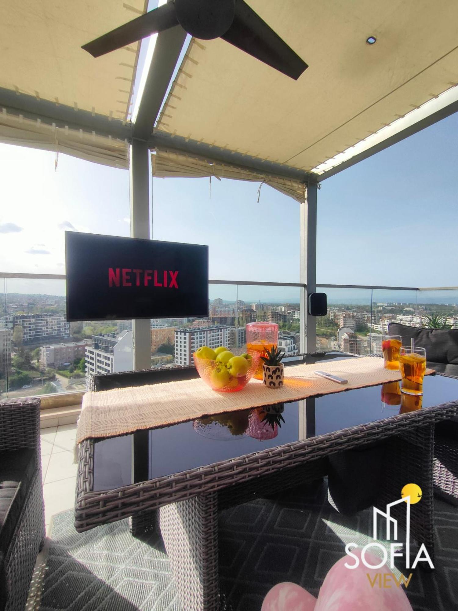 View - By Metro, Kids Room, Sky Lounge Terrace, 2-car Garage, Playground, Bbq, 24h Security Apartment *